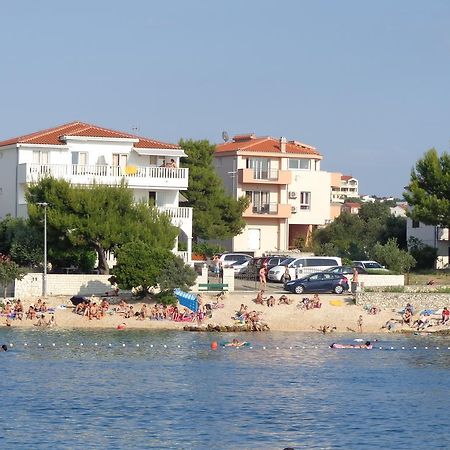 Villa Palas Apartments Rogoznica  Buitenkant foto