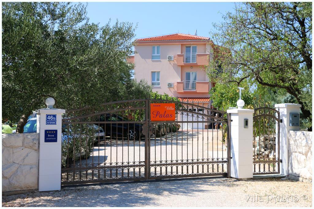 Villa Palas Apartments Rogoznica  Buitenkant foto