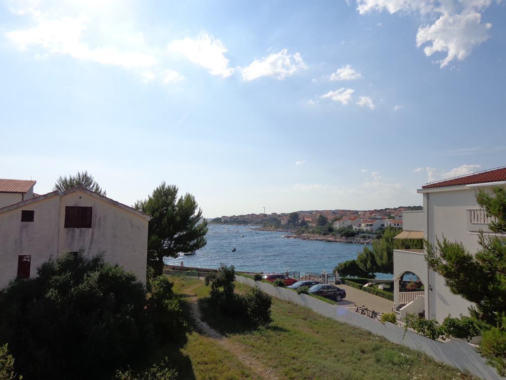 Villa Palas Apartments Rogoznica  Kamer foto