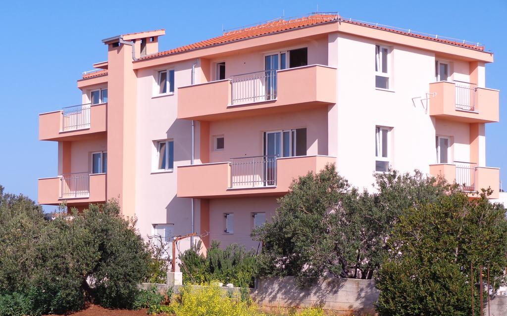 Villa Palas Apartments Rogoznica  Buitenkant foto