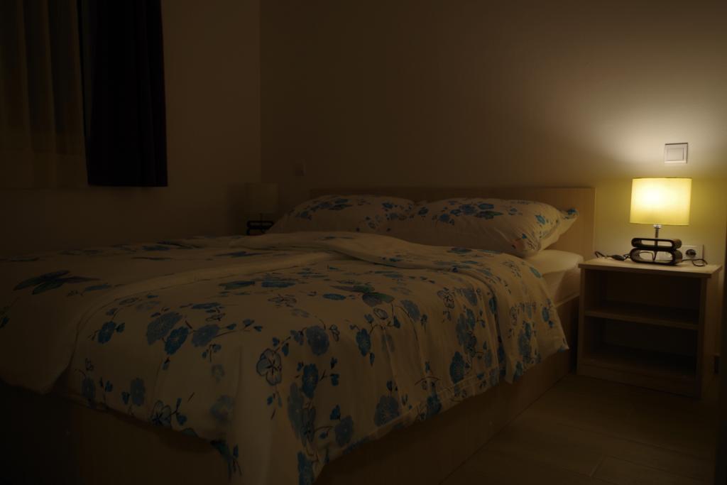Villa Palas Apartments Rogoznica  Kamer foto